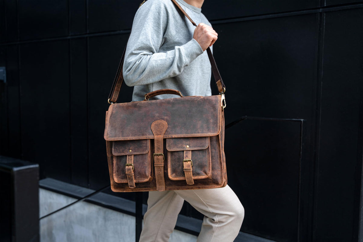 18 Inch Leather Laptop Messenger Bag U963